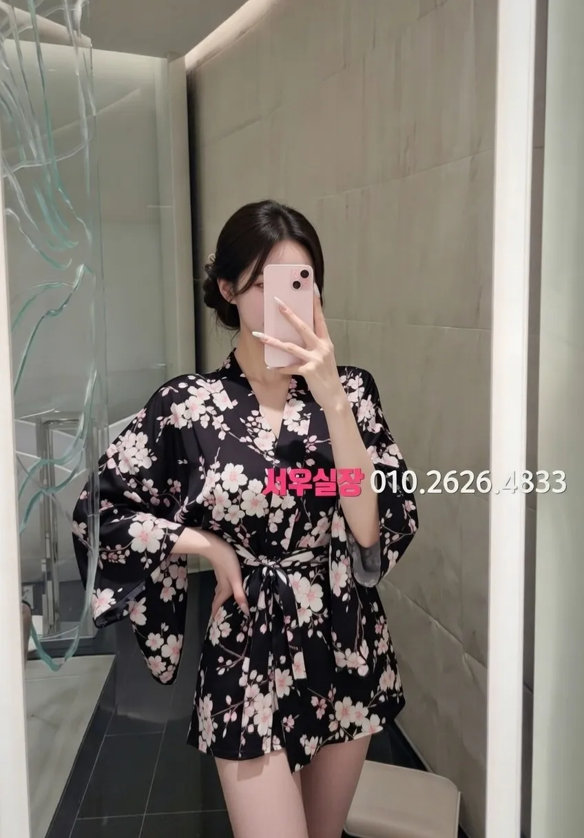 속초 다국적 프리미엄 라인업 2번 프로필