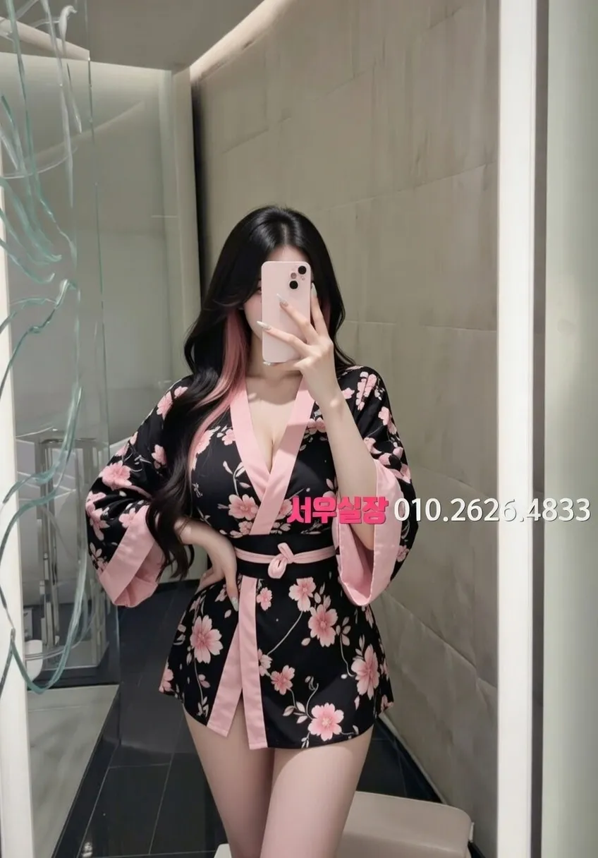 속초 미러룸 프리미엄 라인업 7번 프로필